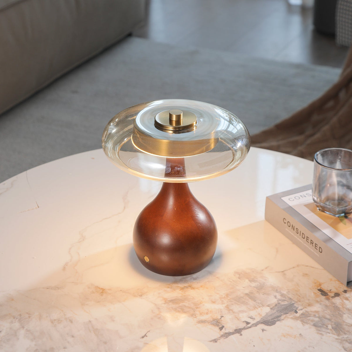 Airdes vintagebordlampe i træ