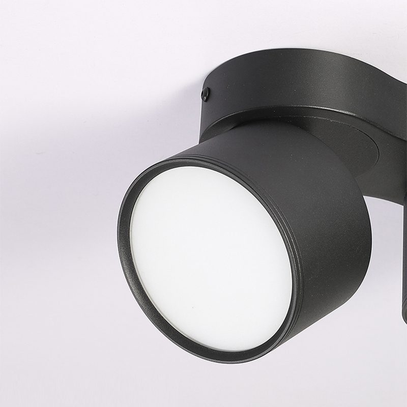 Nylaeara loftslampe med tre roterende, foldbare hoveder