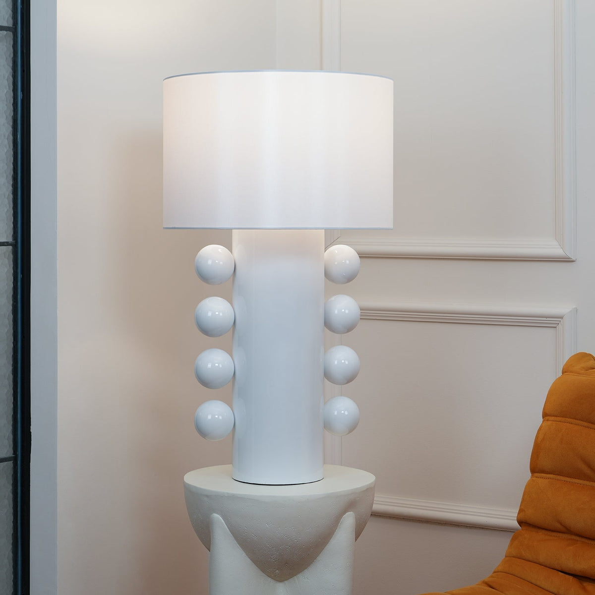 Nixu lekfull bordslampa i tyg