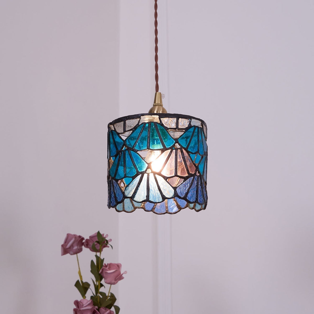 Lioraen Tiffany Pendant Light  Classic Design
