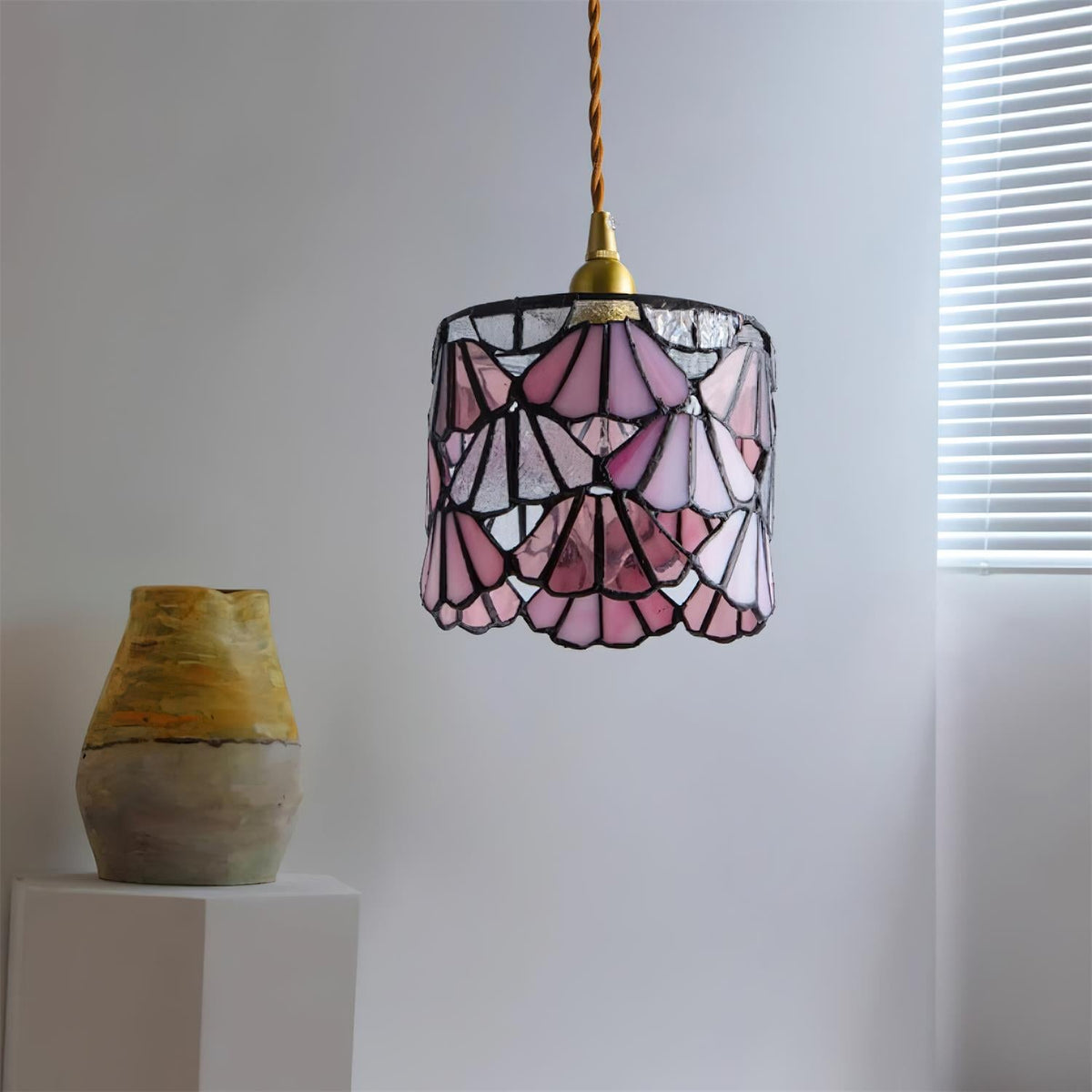 Lioraen Tiffany Pendant Light  Classic Design