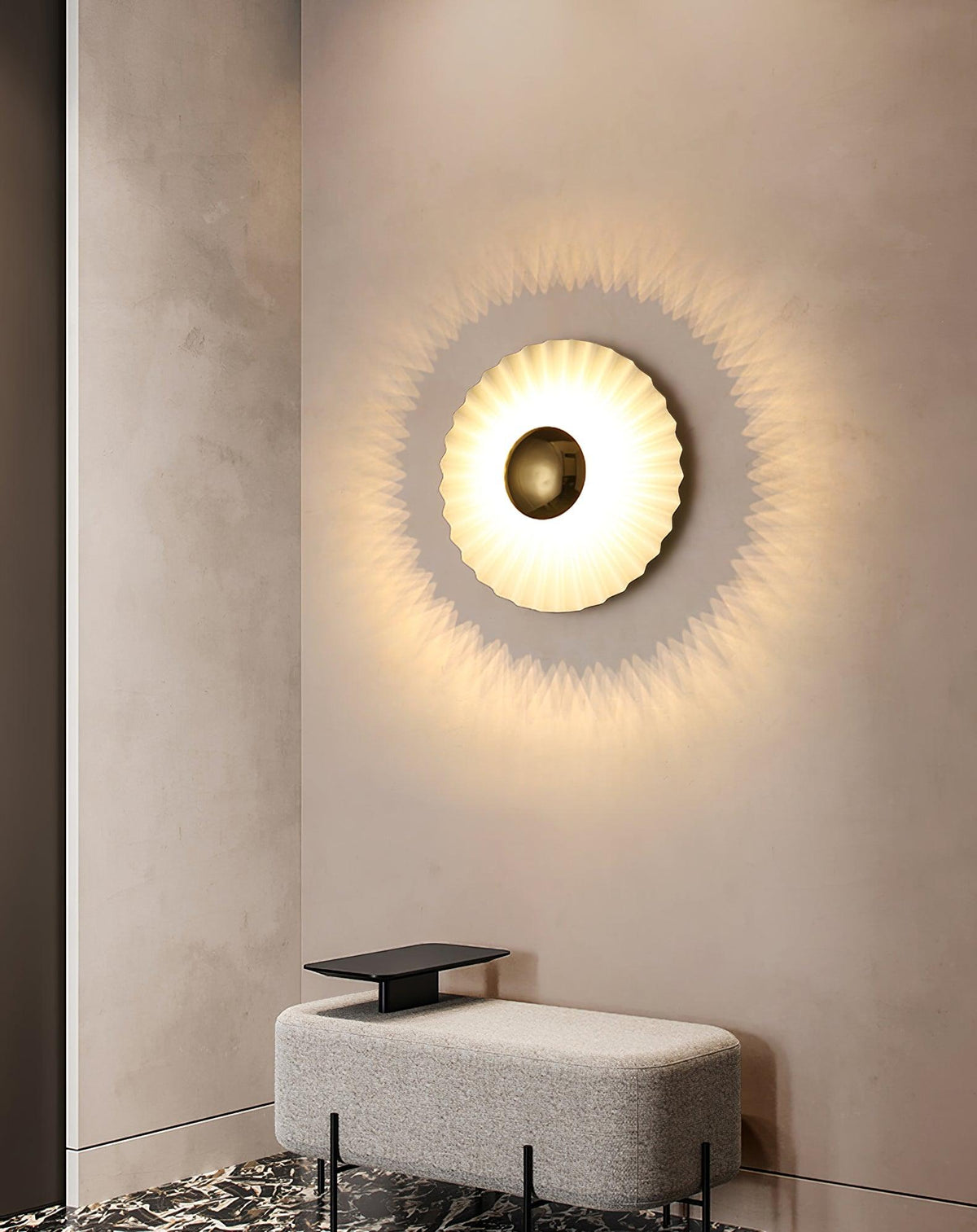 Arlorila vägglampa i harts