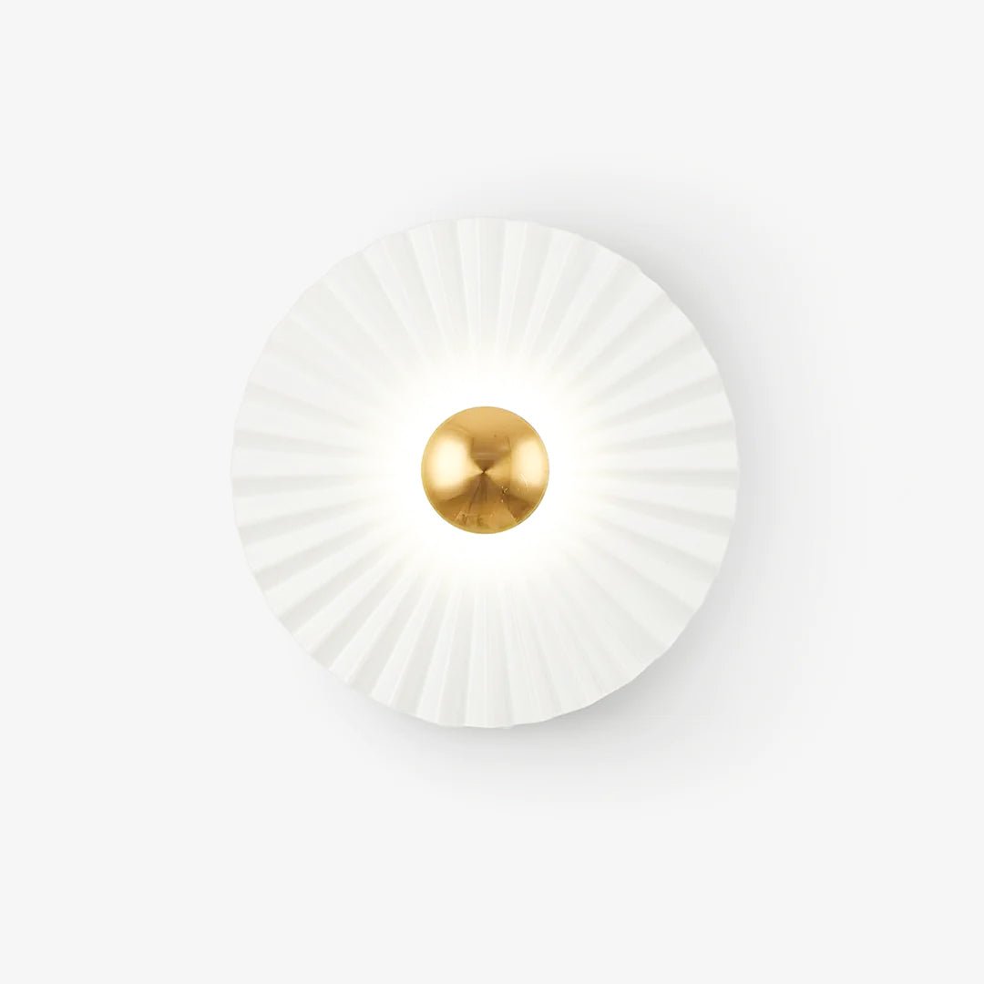 Arlorila vägglampa i harts