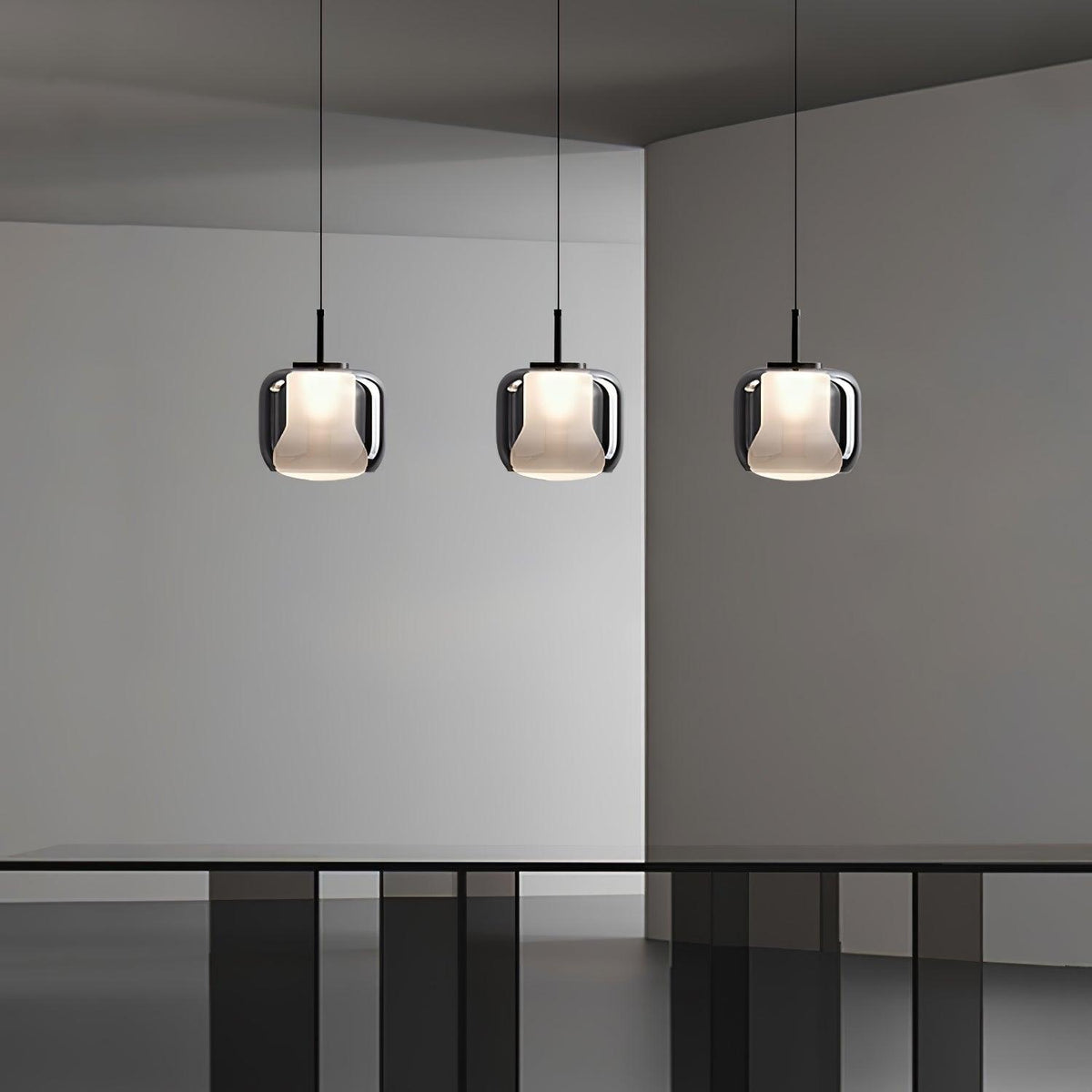 Absolud pendellampa i glas