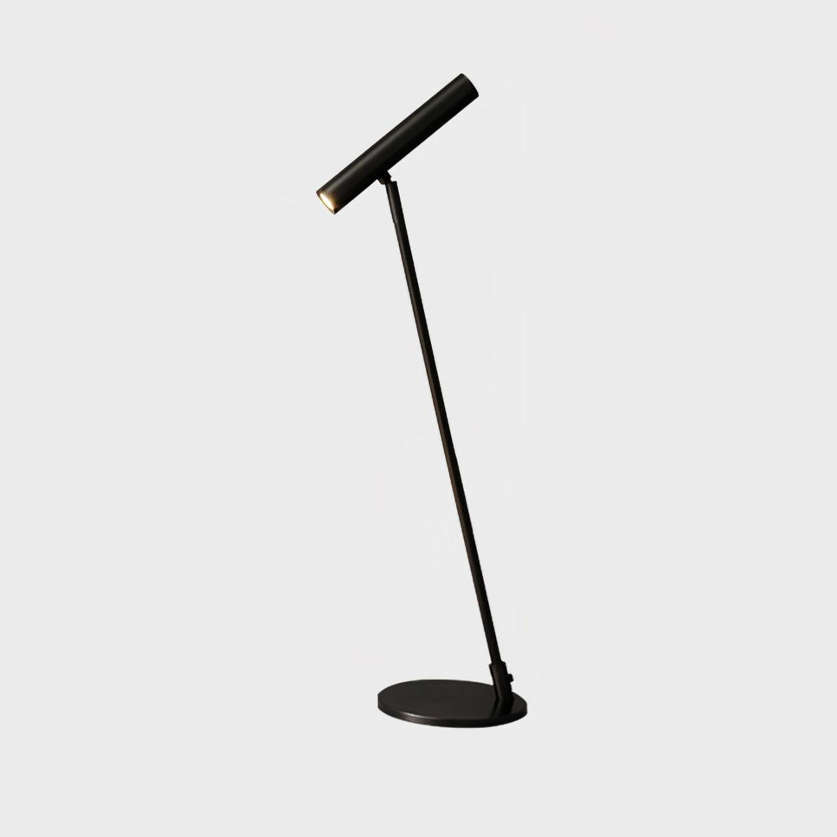 Anor minimalistisk bordlampe