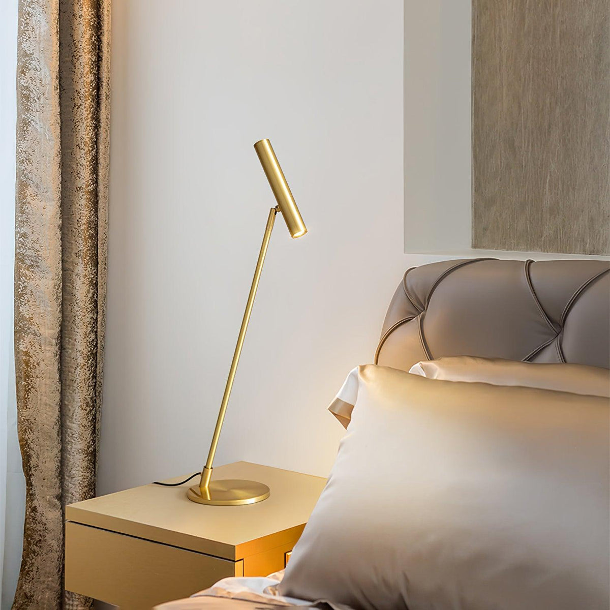 Anor minimalistisk bordlampe