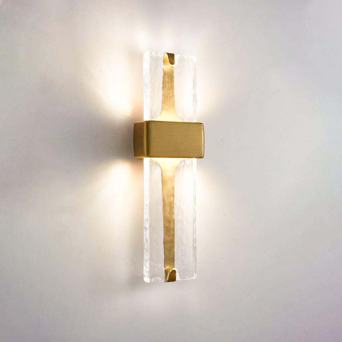 Ilmara exklusiv nordisk konstnärlig vägglampa i glas