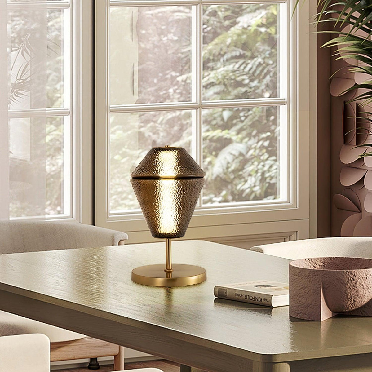 Noraiella moderne bordlampe