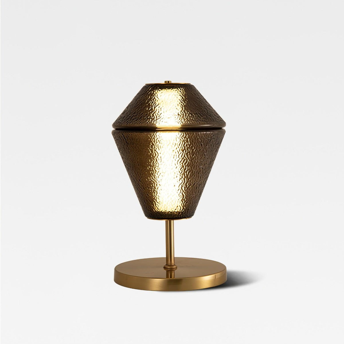 Noraiella moderne bordlampe