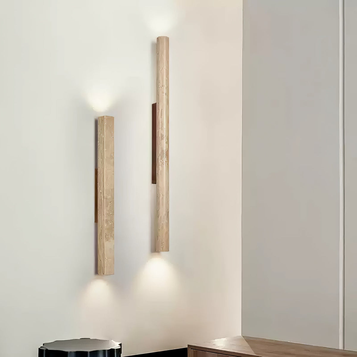Noriira minimalistisk væglampe i travertin