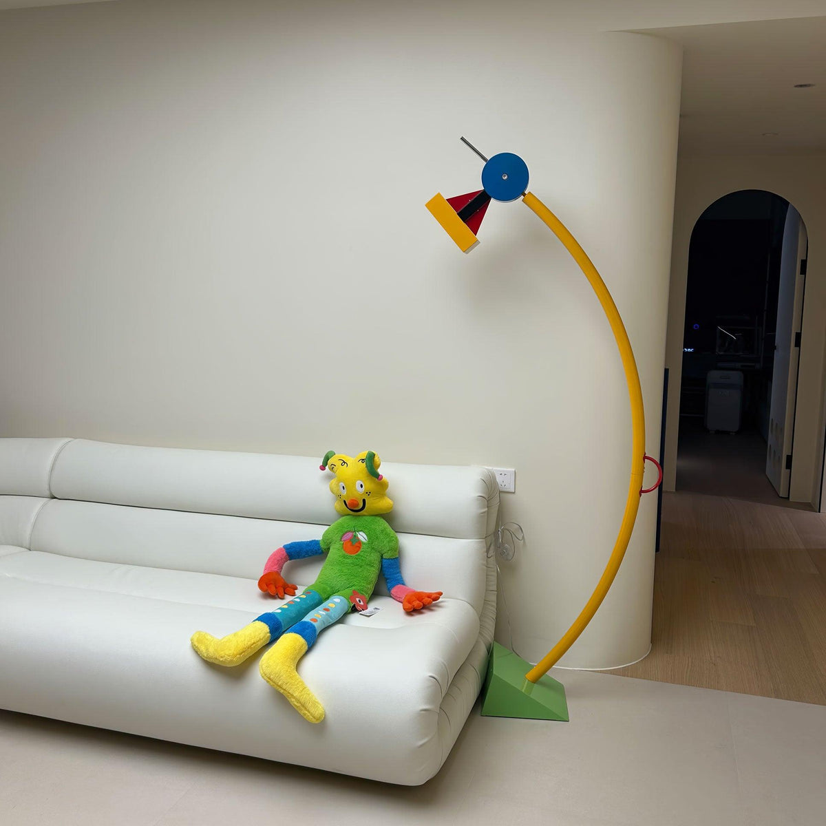 Ecori konstnärlig golvlampa i akryl