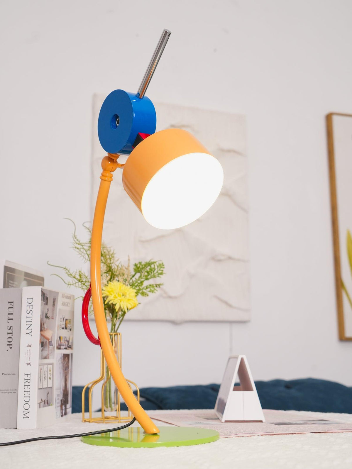 Niraneria kunstnerisk akrylbordlampe