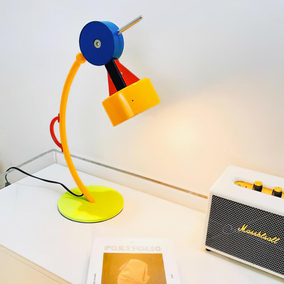 Niraneria kunstnerisk akrylbordlampe