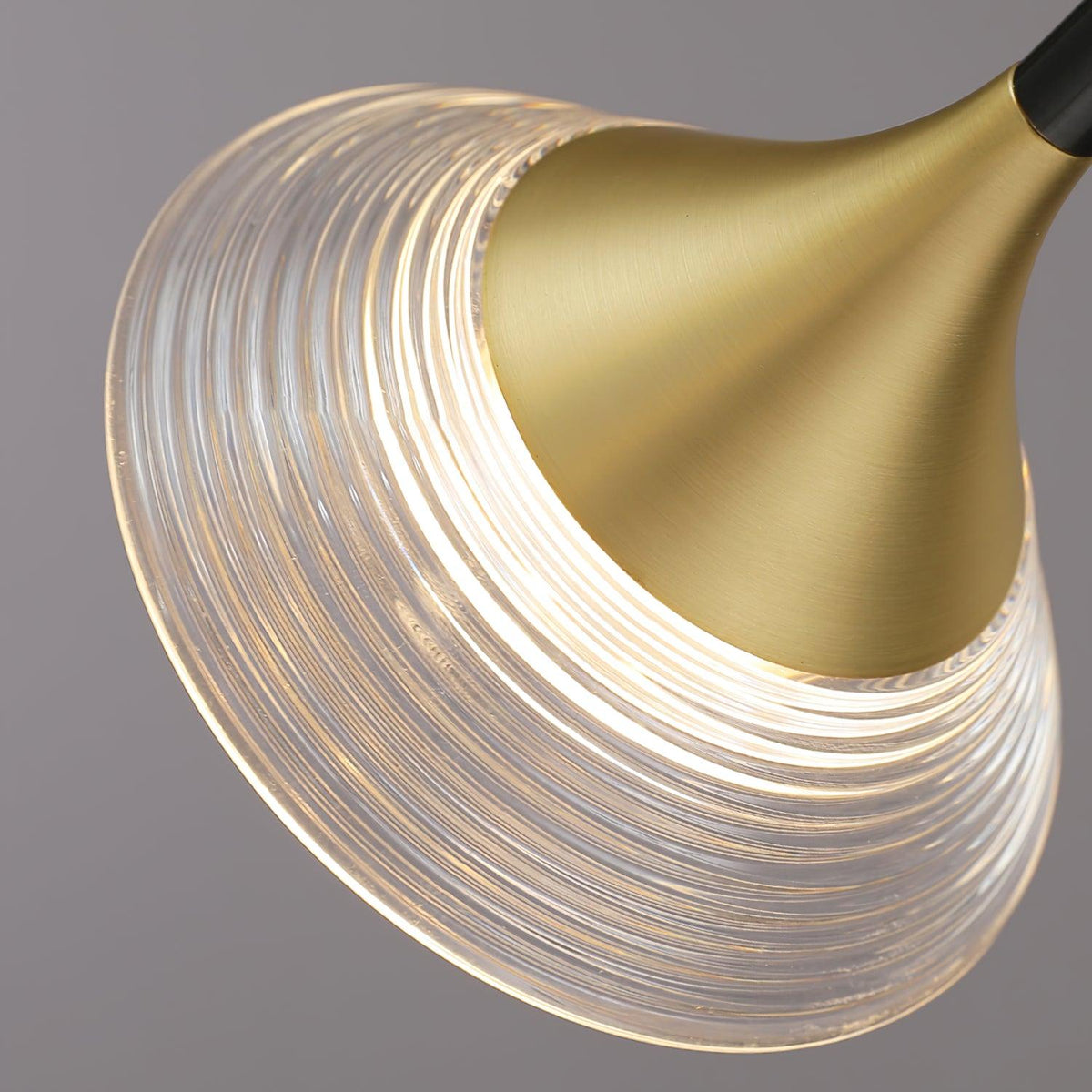Myzoraris moderne glaslysekrone i mid-century-stil