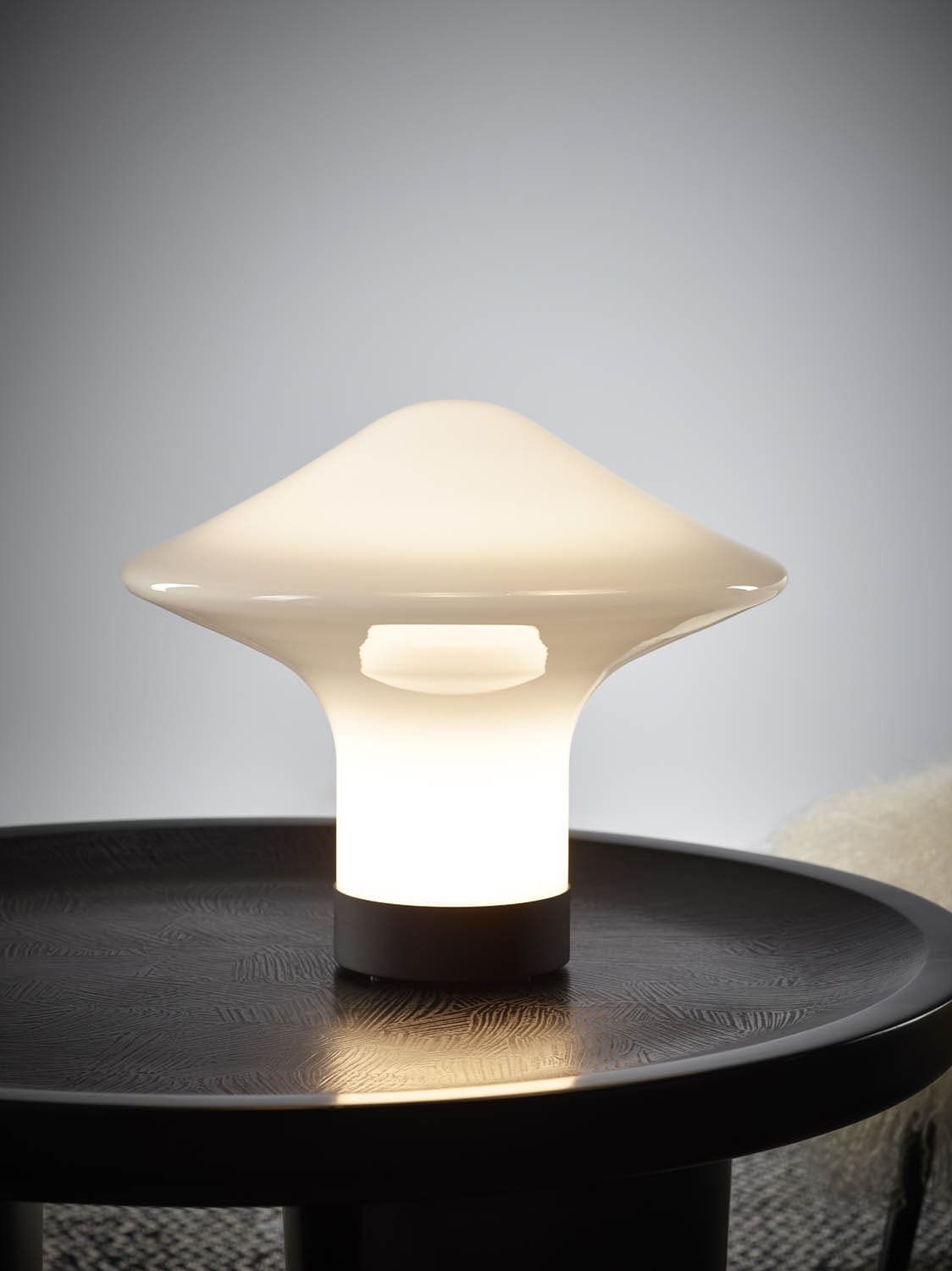 Taura moderne bordlampe