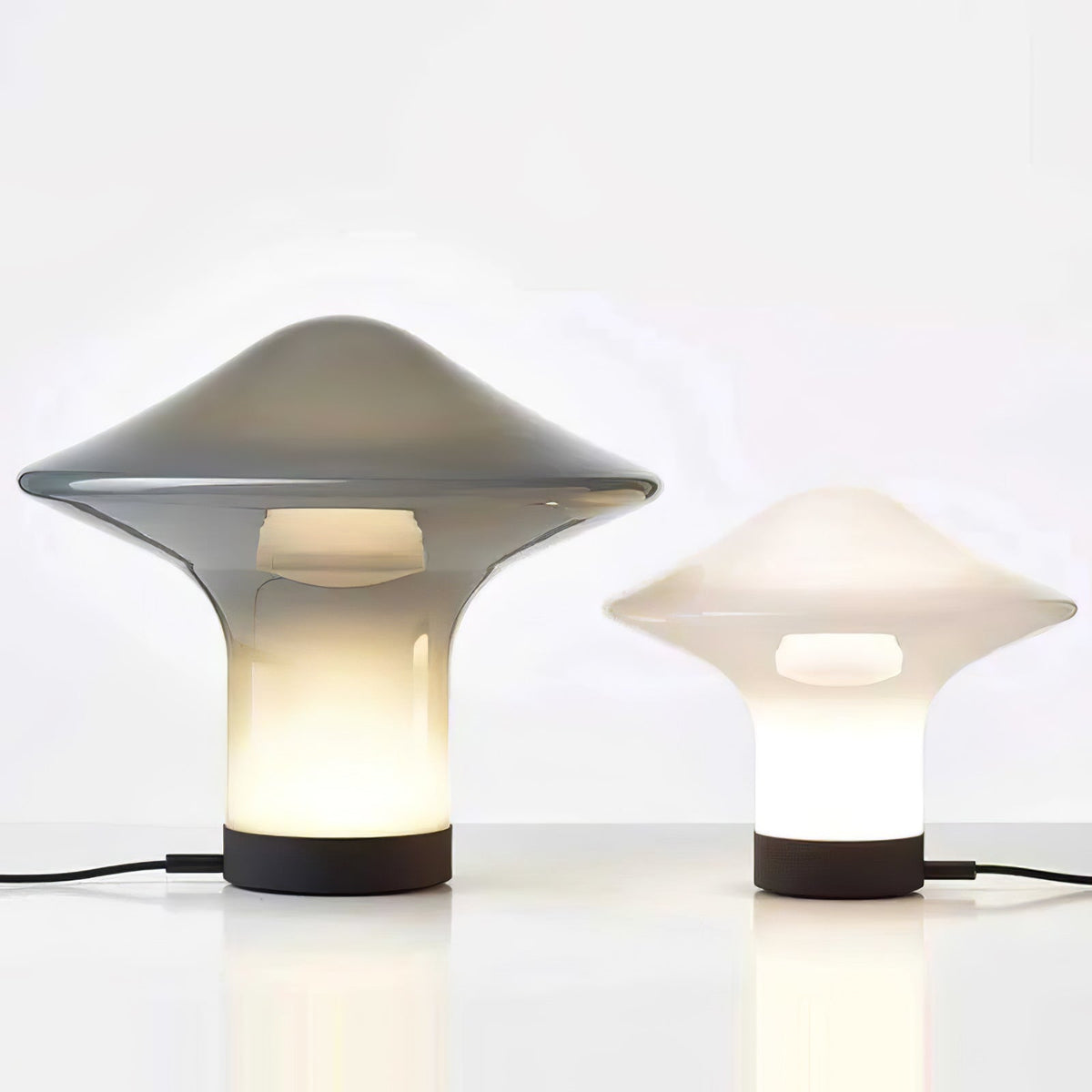 Taura moderne bordlampe