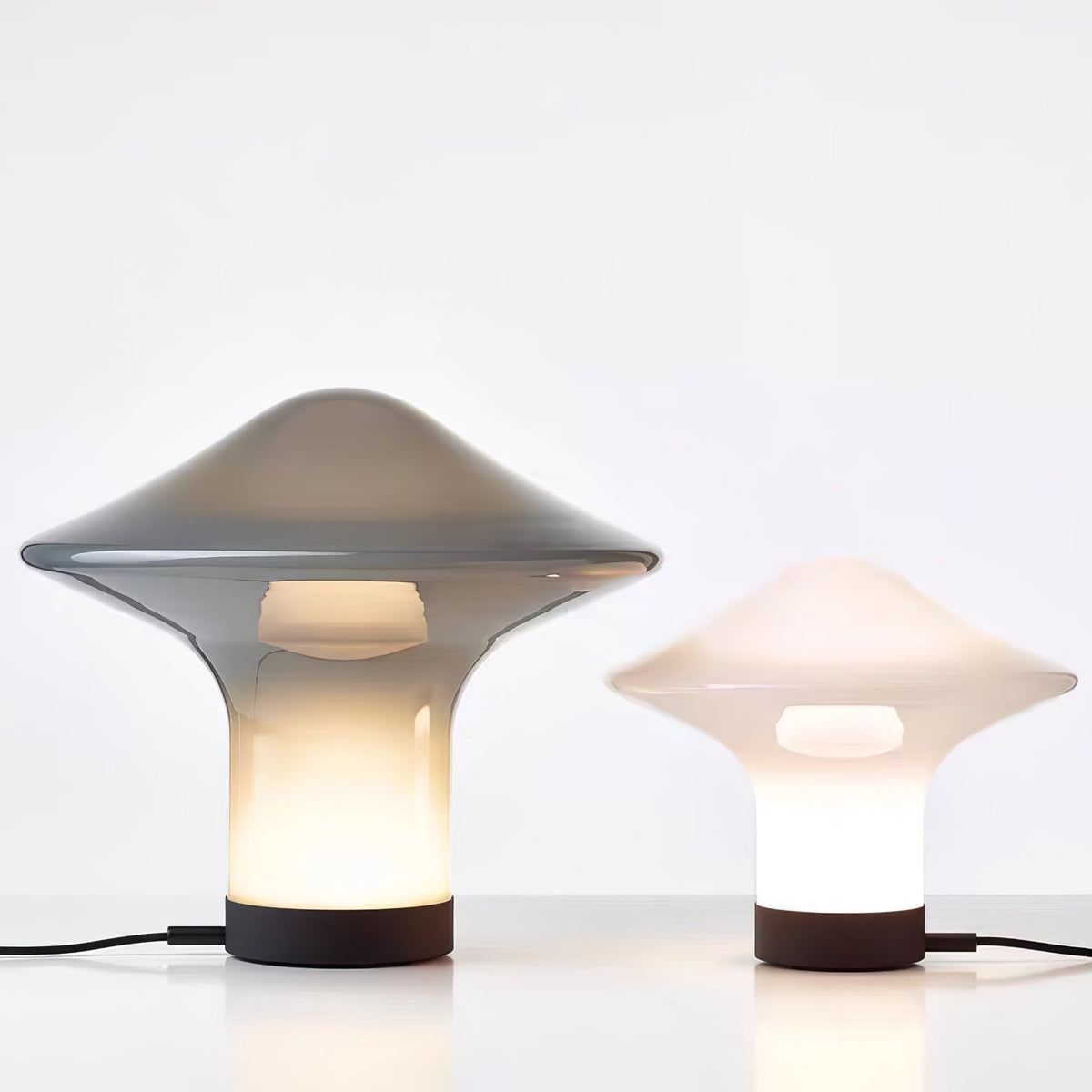 Taura moderne bordlampe
