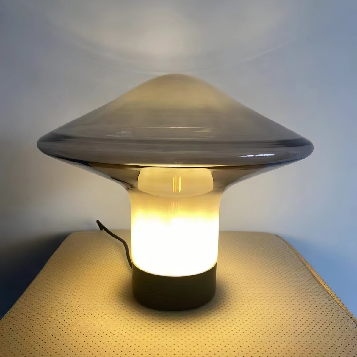 Taura moderne bordlampe