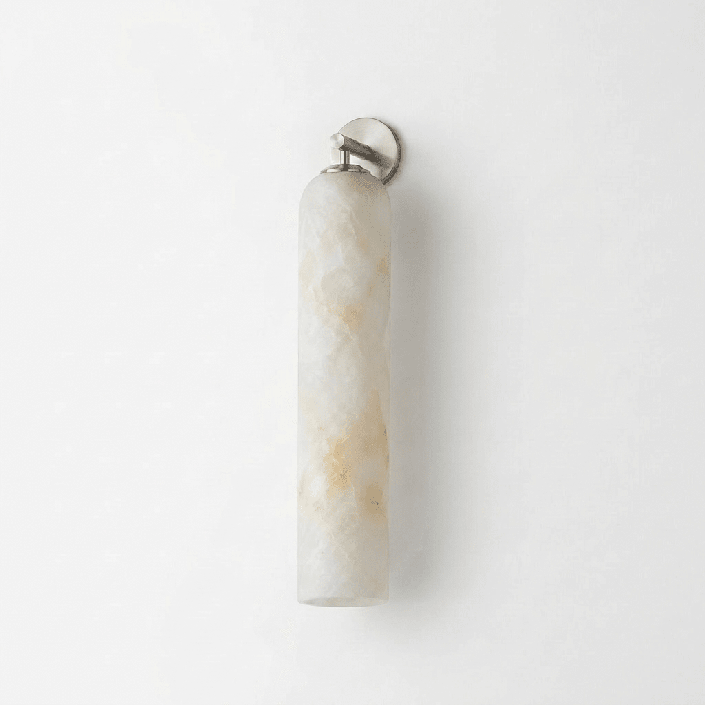 Rörformad vägglampa i alabaster