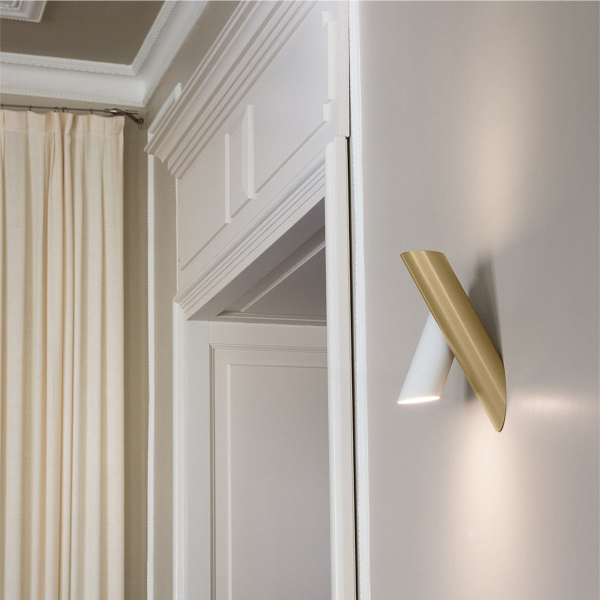 Perylis modern minimalistisk vägglampa med rör