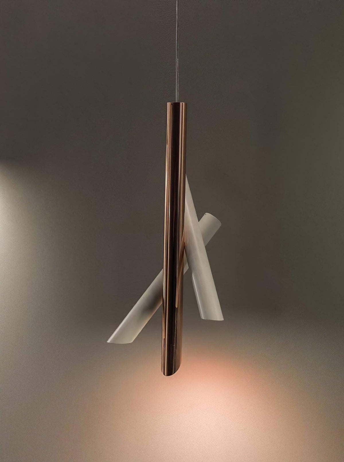 Erixon pendel med rør i aluminium, minimalistisk