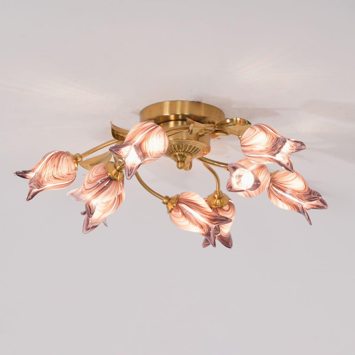 Vathaos Tulip Serenade loftslampe i glas