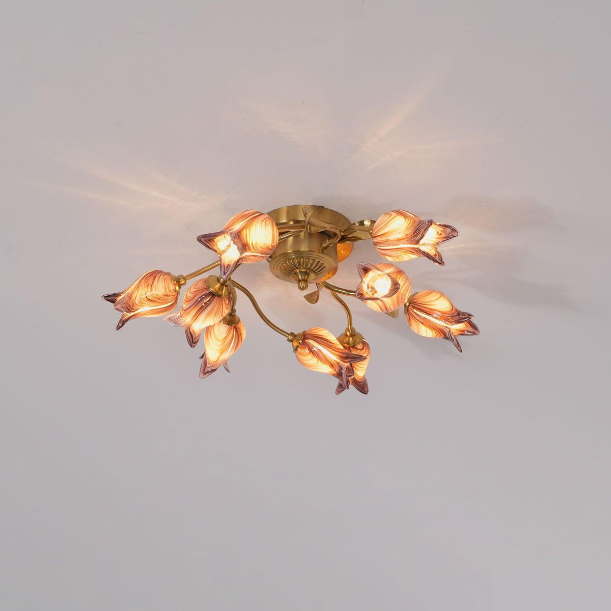 Vathaos Tulip Serenade loftslampe i glas