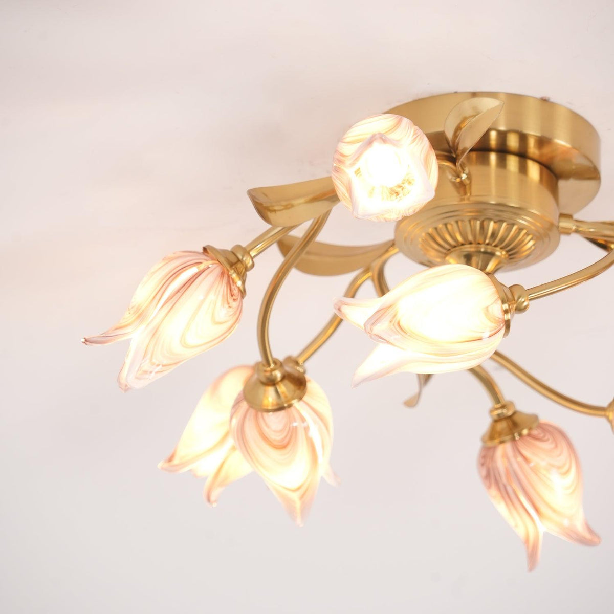 Vathaos Tulip Serenade loftslampe i glas