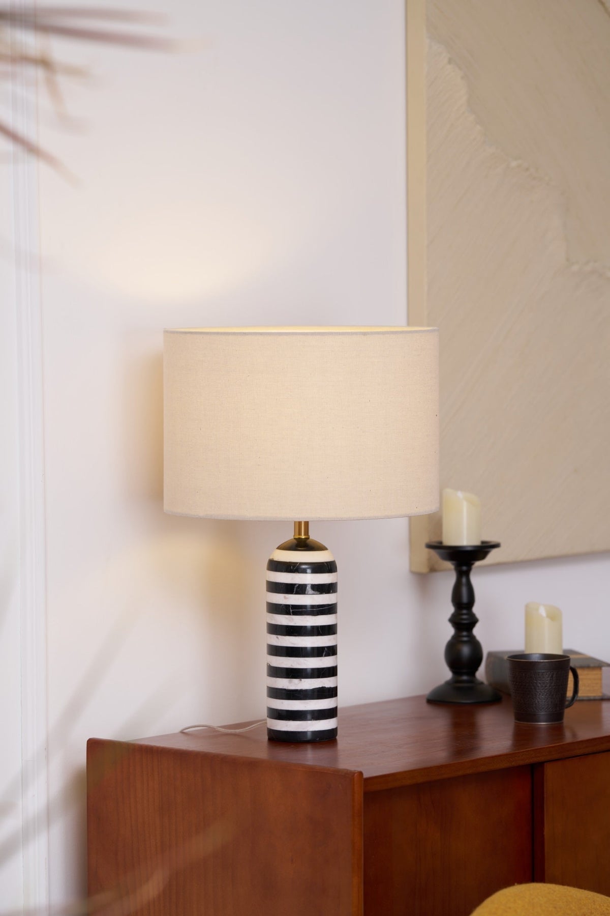 Avery moderne bordlampe