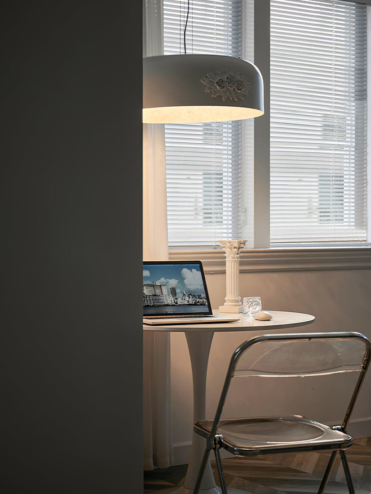 Vilaeos minimalistisk vägglampa i harts