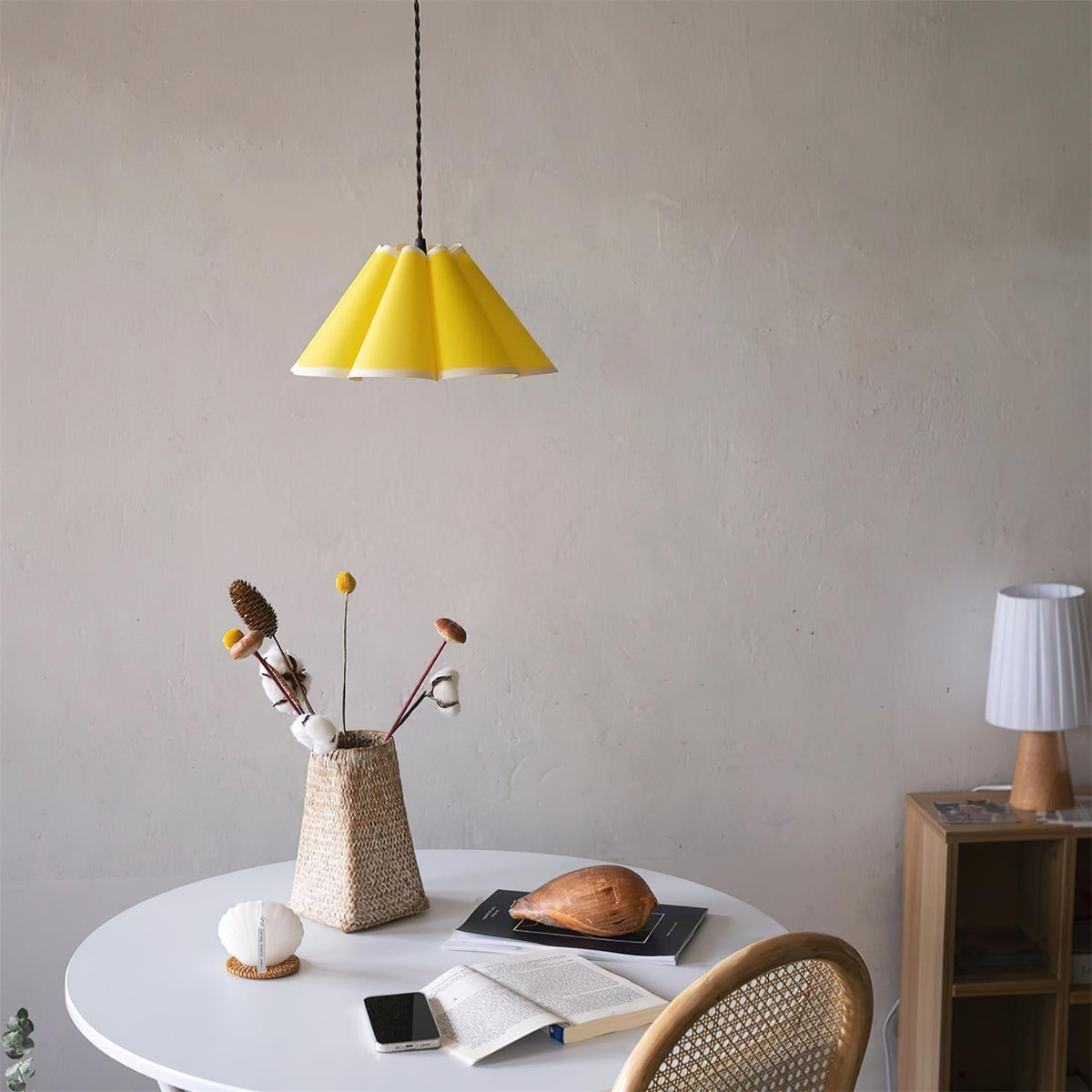Velenaine Pendant Lamp