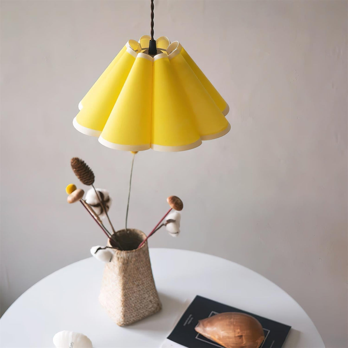 Velenaine Pendant Lamp