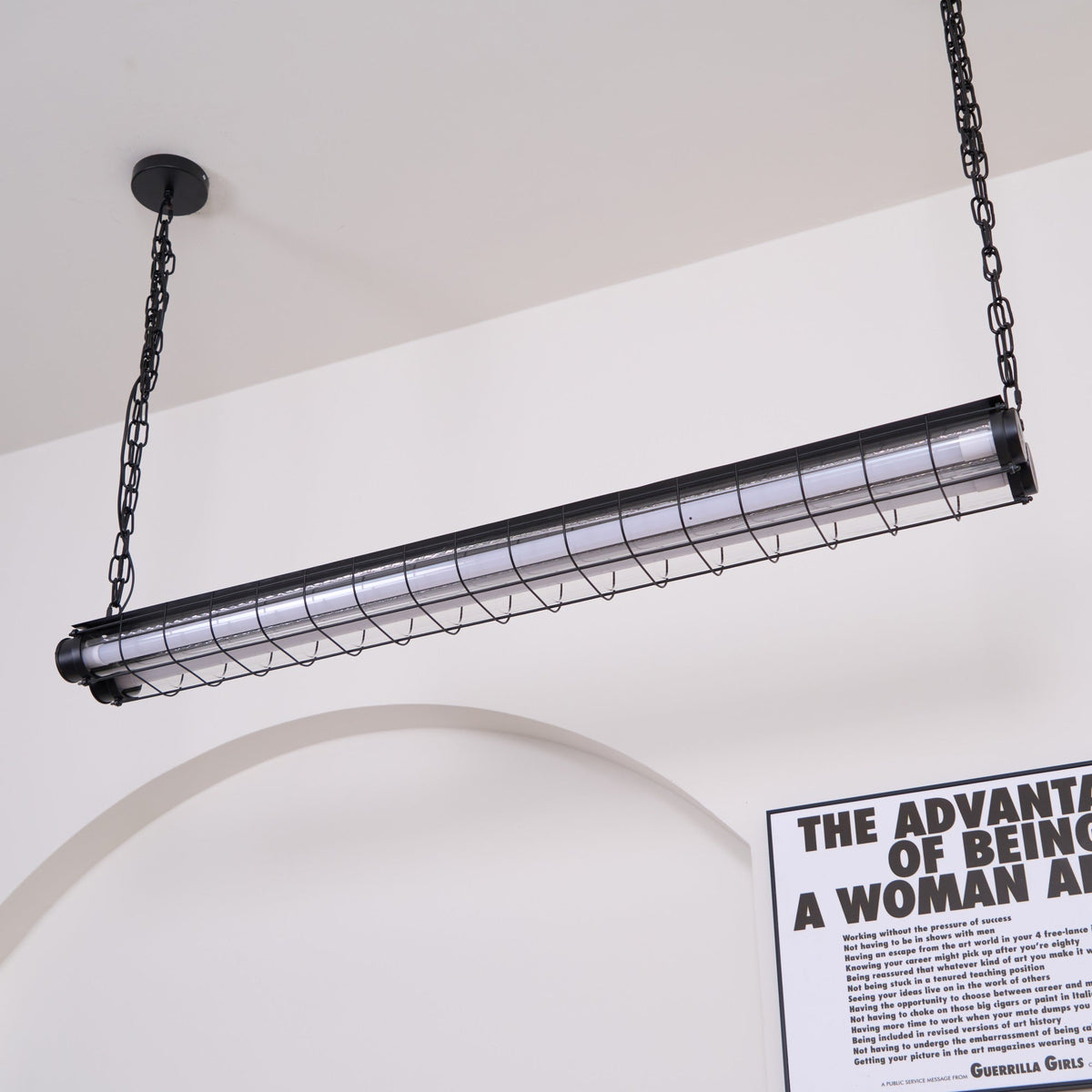 Candeeiro suspenso linear industrial Alaric