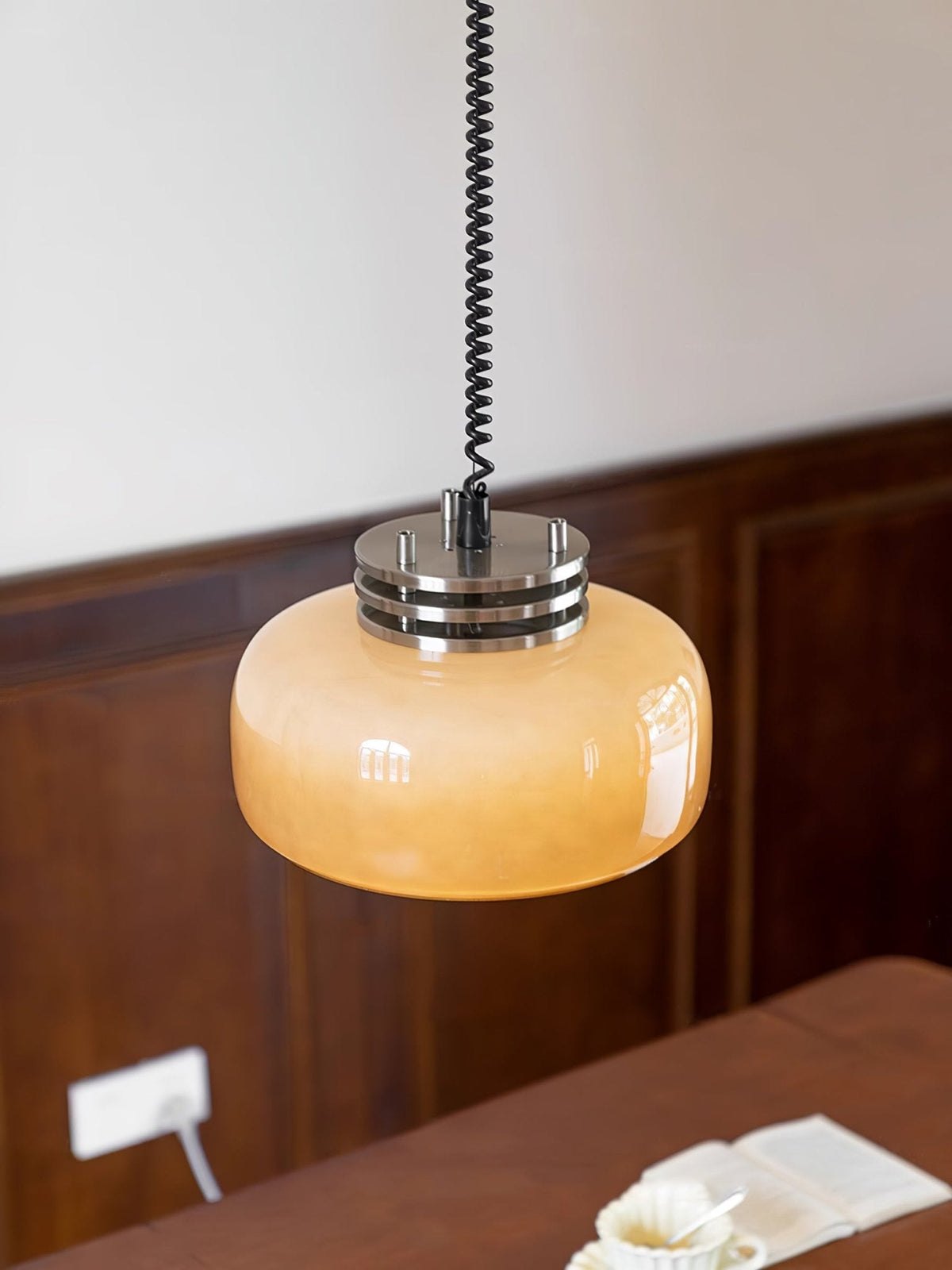 Quorin industriell pendellampa i glas