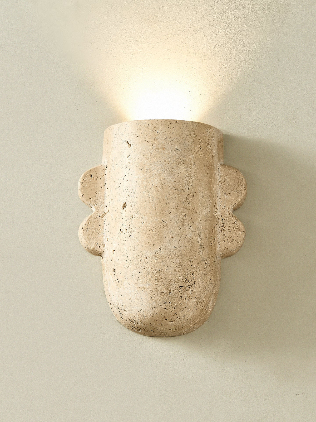 Viraisora vägglampa
