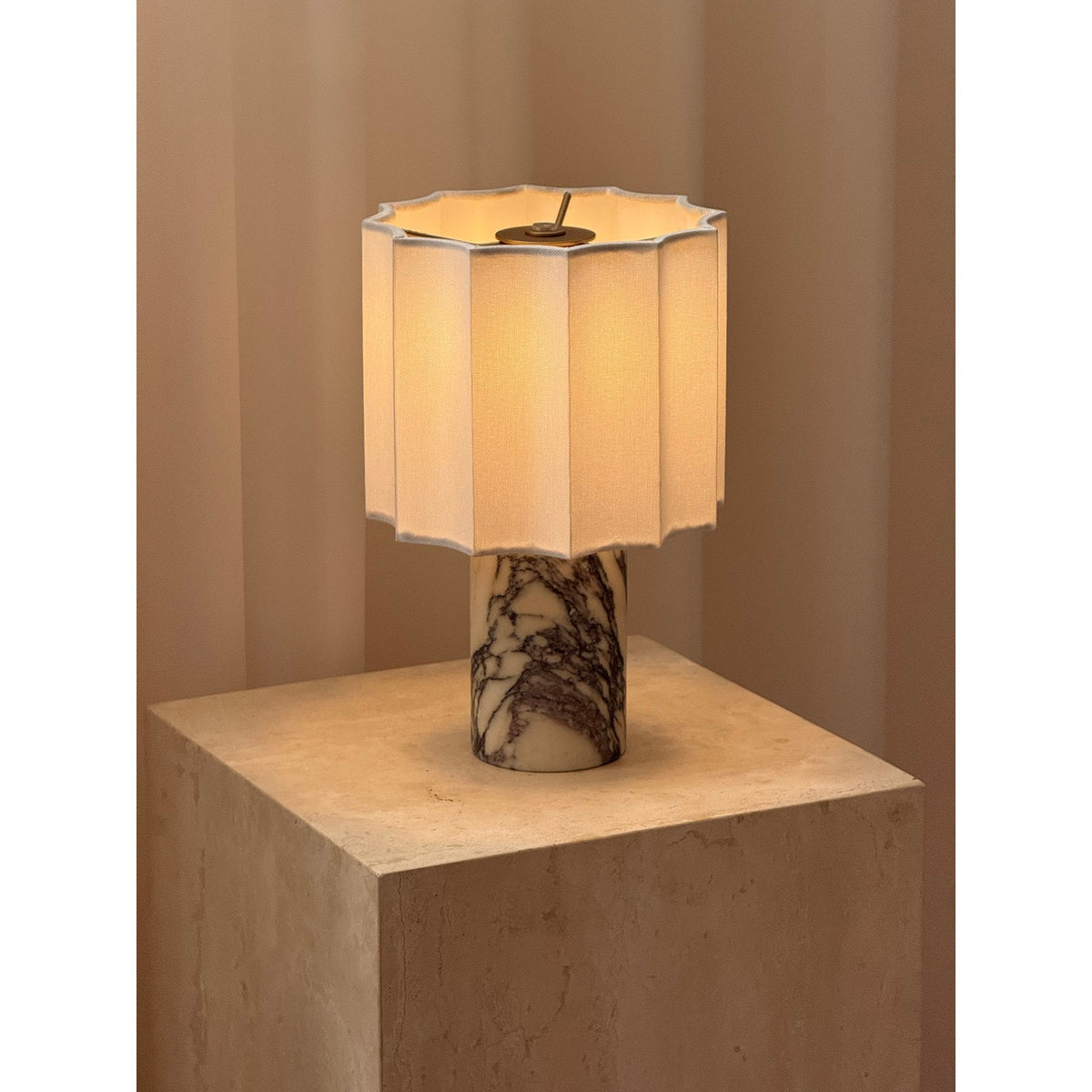 Candeeiro de mesa Selivella (bateria integrada)