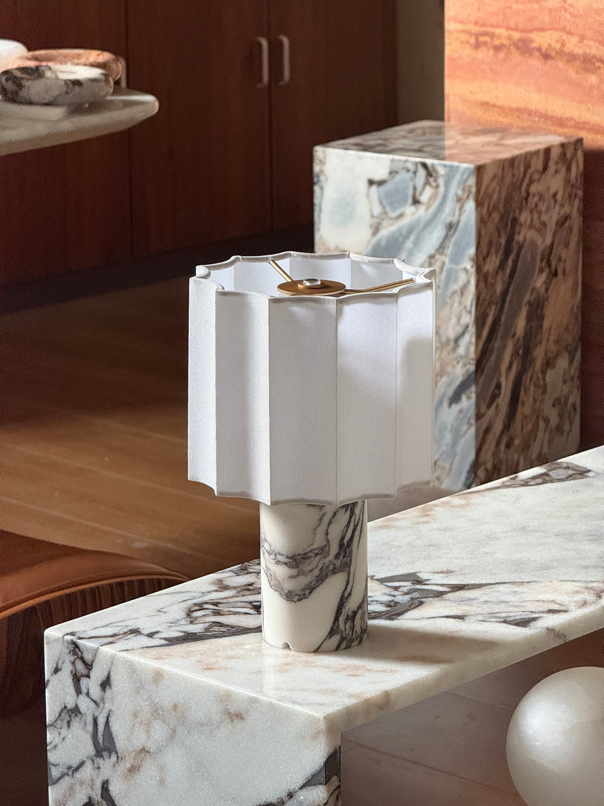 Candeeiro de mesa Selivella (bateria integrada)