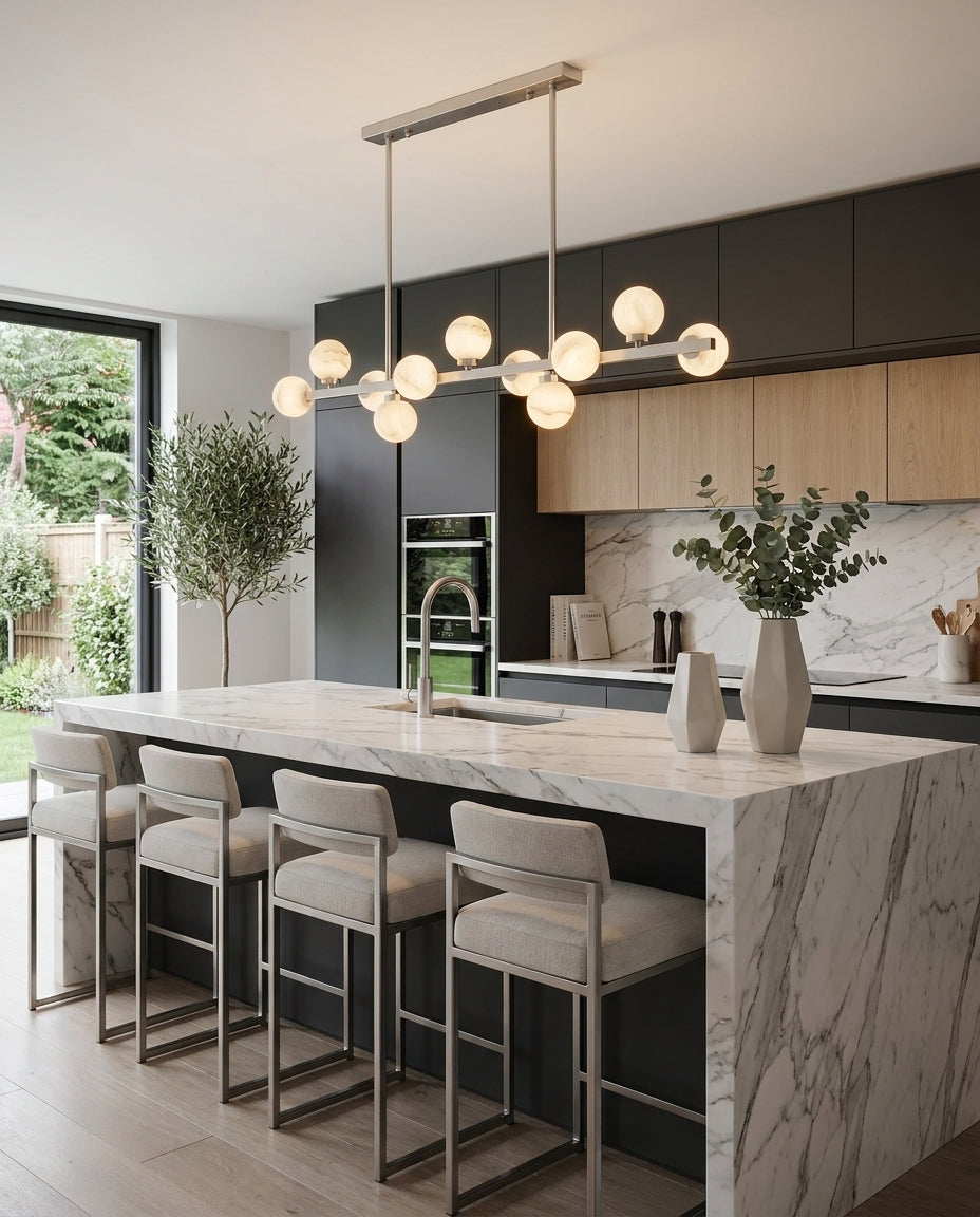 Candeeiro de lustre Yelford em alabastro