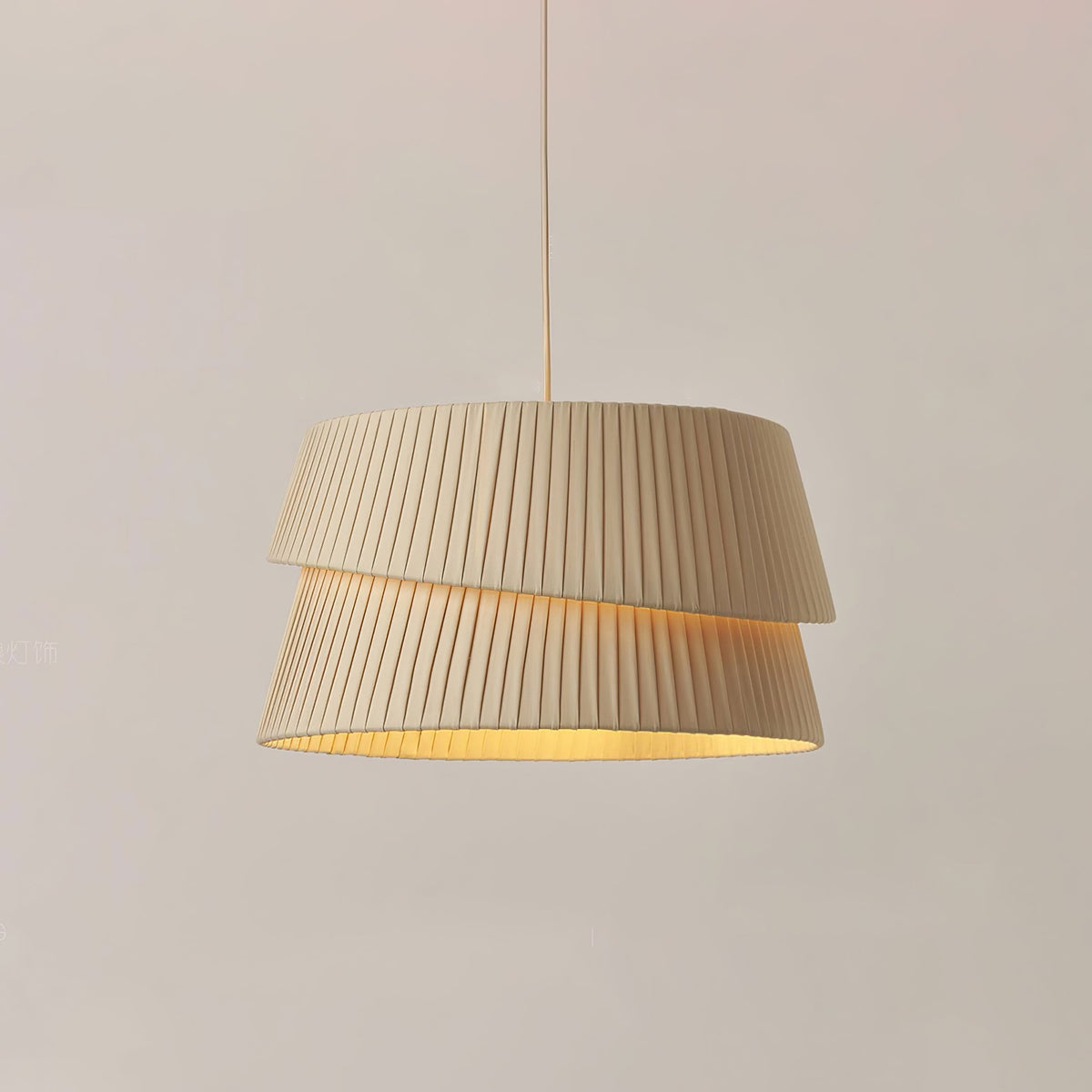 Ilira exklusiv elegant pendellampa i tvinnat tyg