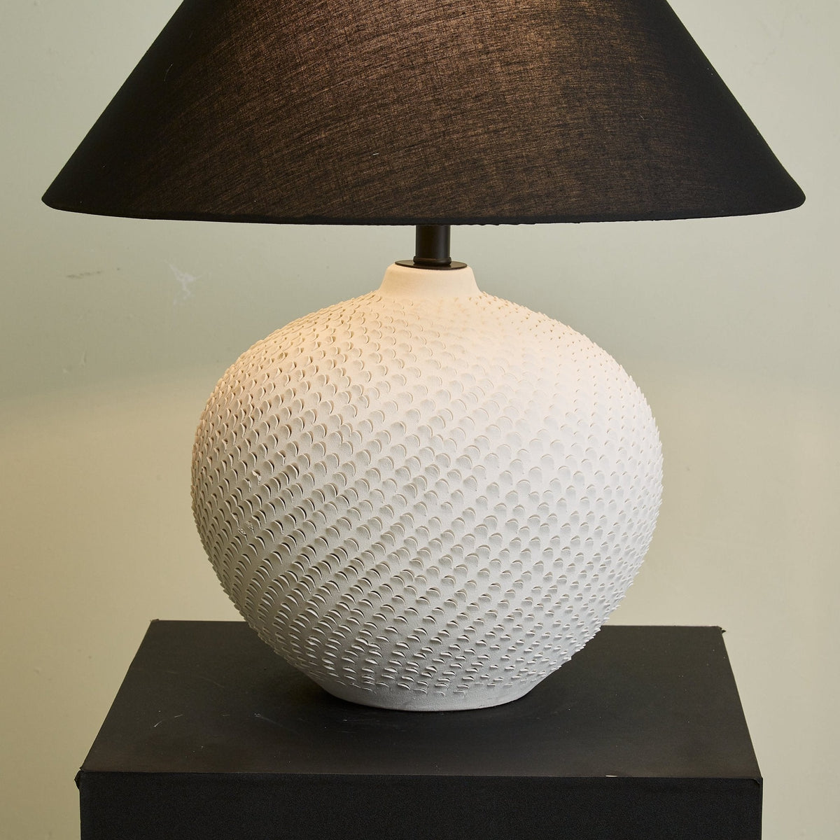 Elaarelle Minimalistisk Keramikbordslampa