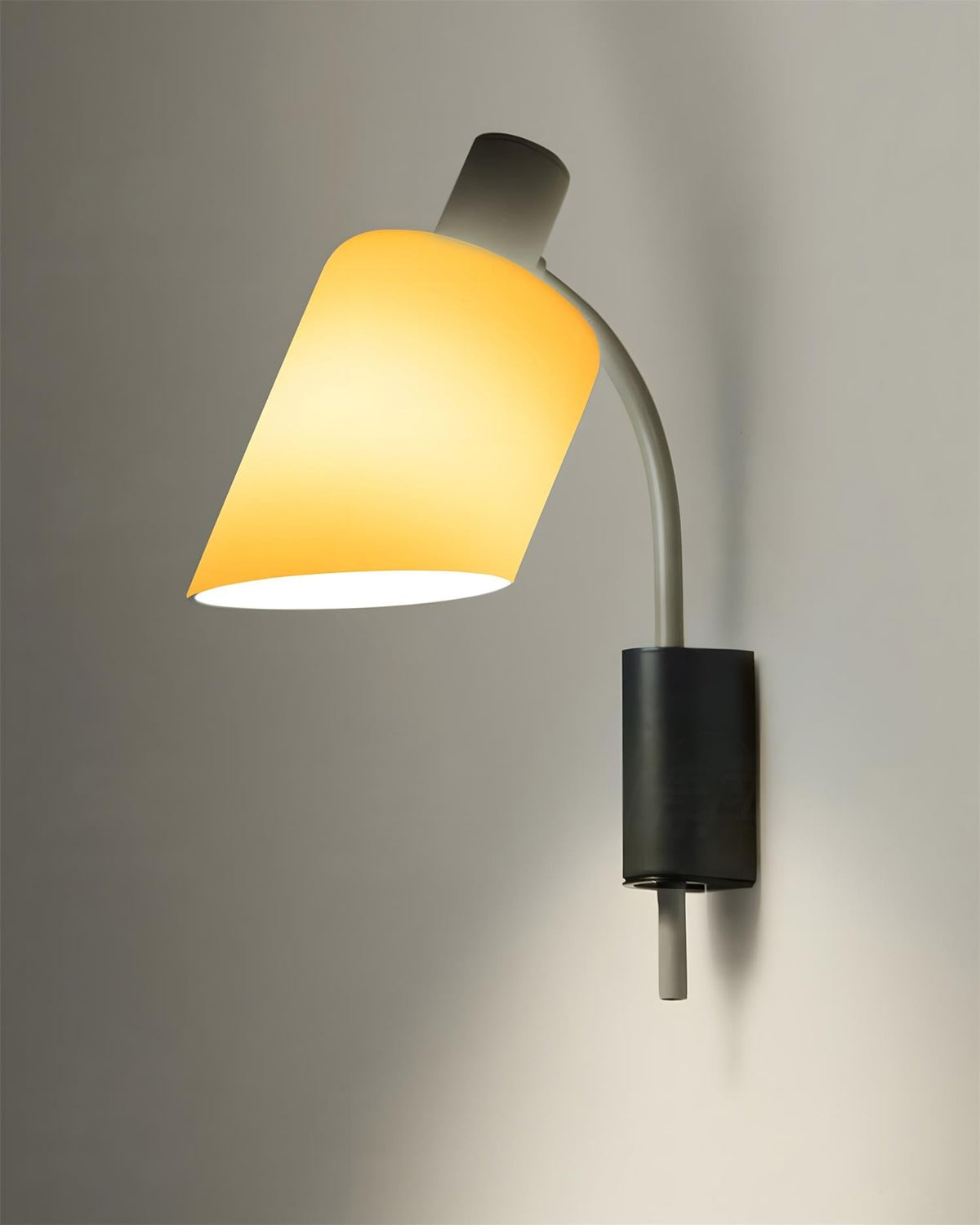 Mandarinvägglampa