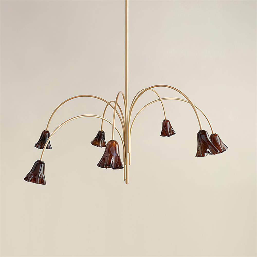 Lustre Celerian com vidros em forma de flores e braços dourados