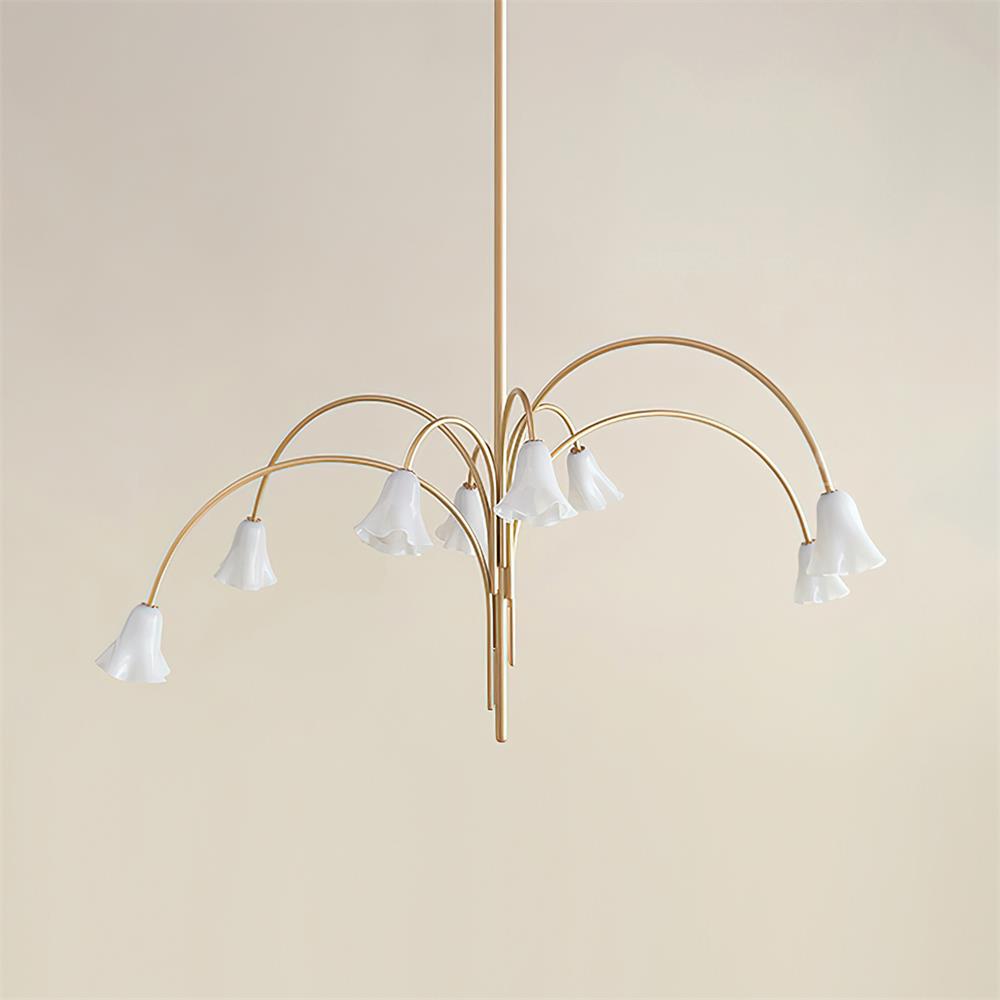 Lustre Celerian com vidros em forma de flores e braços dourados