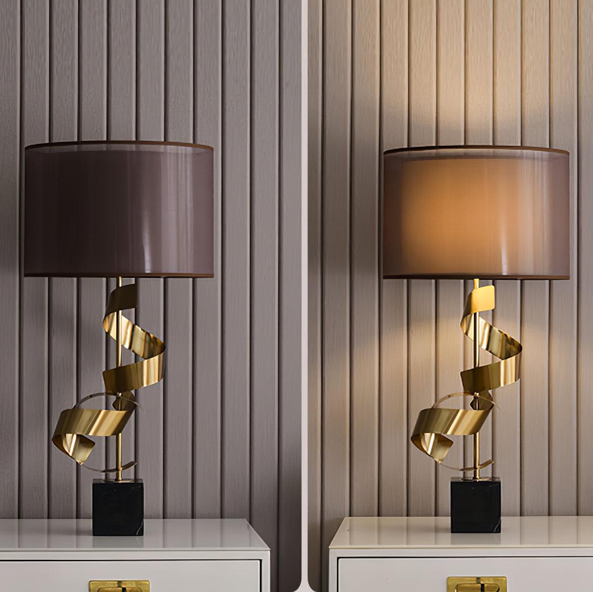 Seraph luksuriøs bordlampe i stof