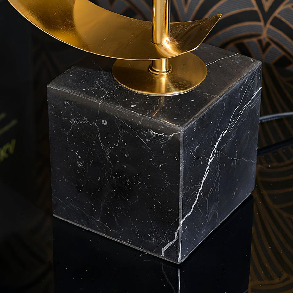 Seraph luksuriøs bordlampe i stof