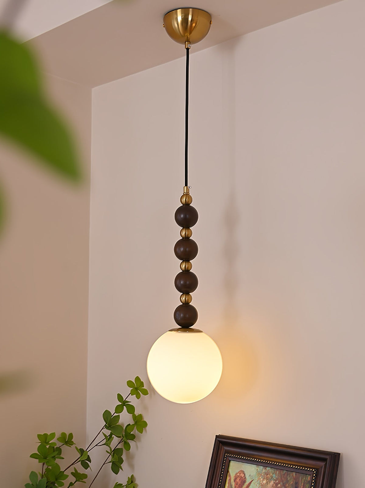 Golie minimalistisk pendellampa i trä