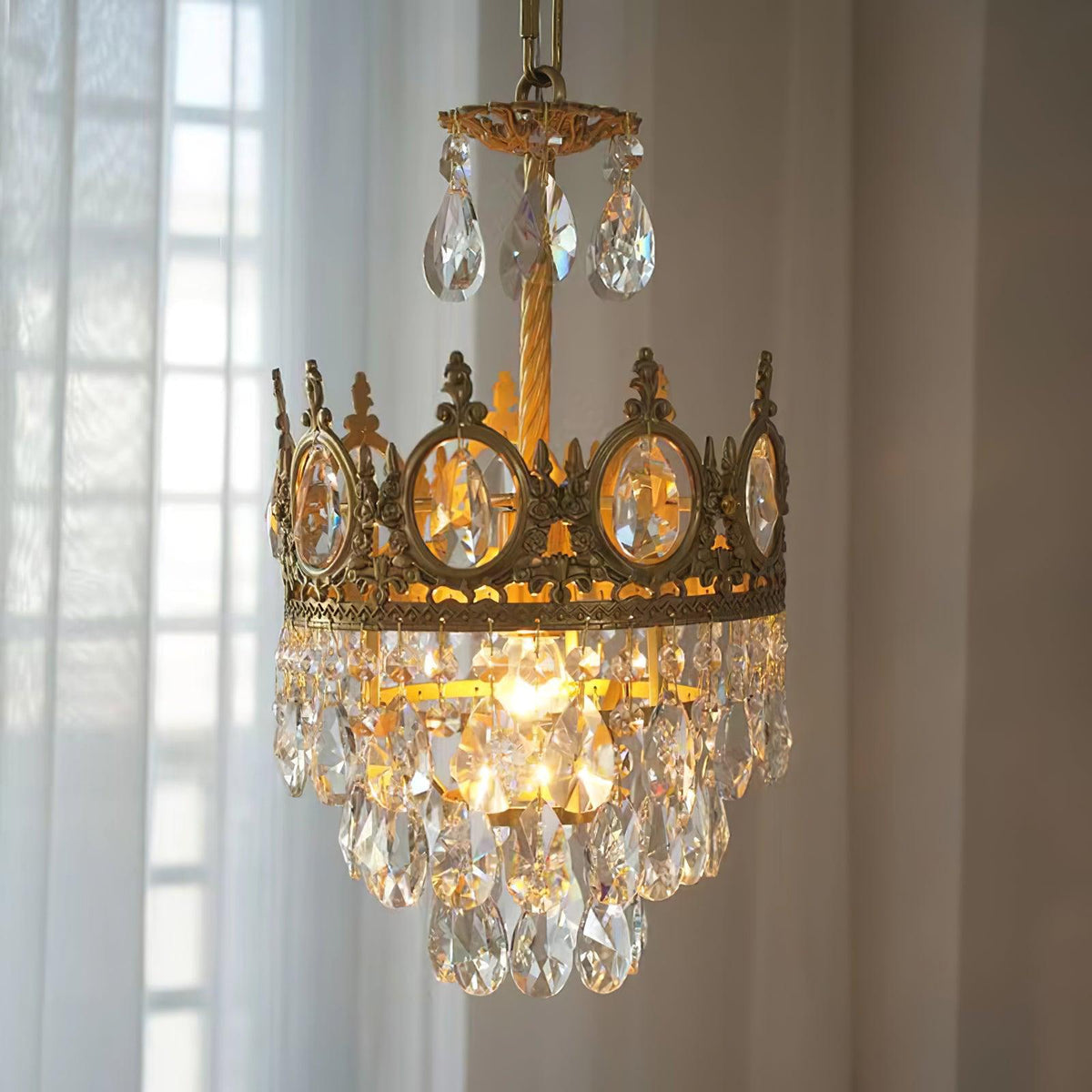 Luxeian-vintage-kristallikattokruunu
