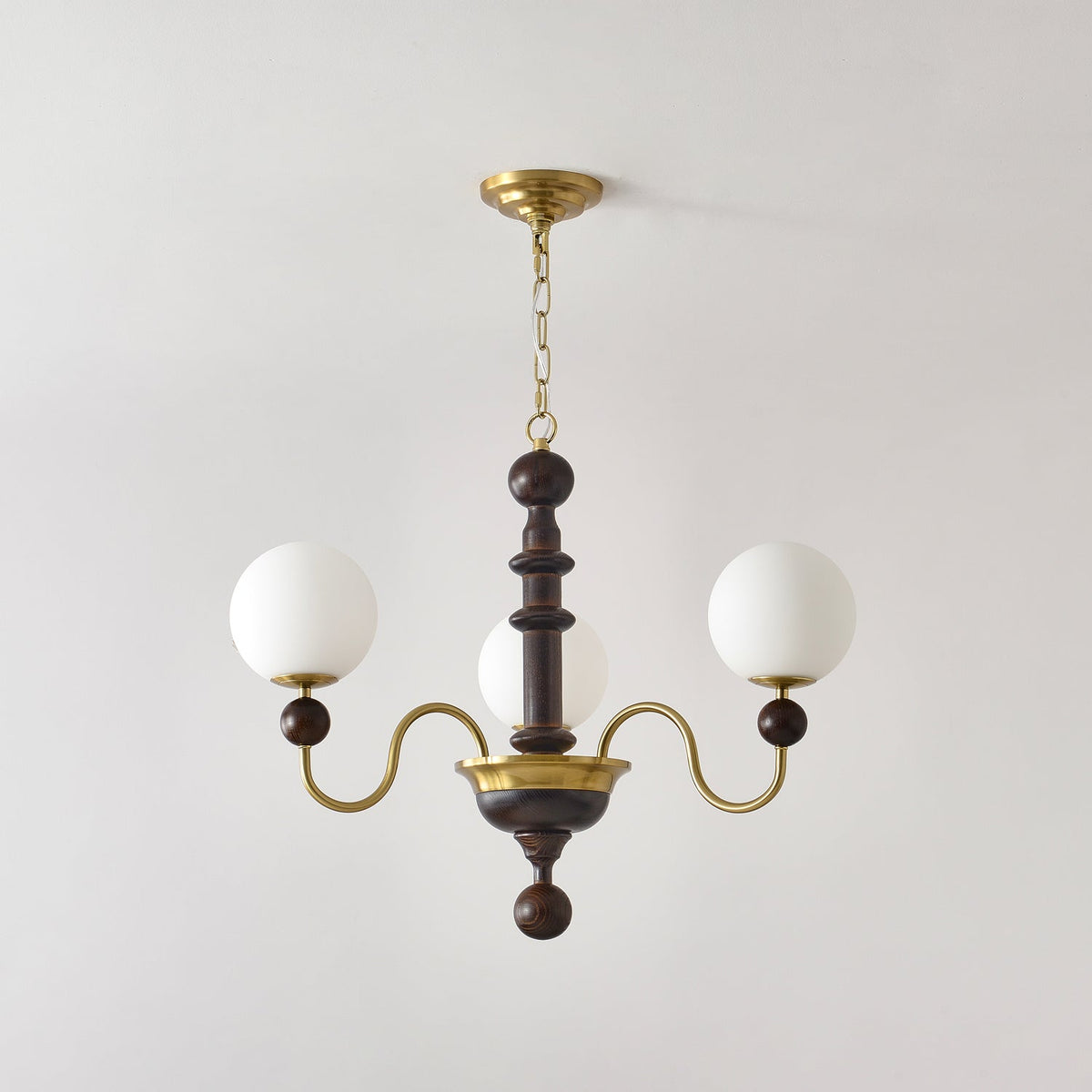 Lumirora vintage lysekrone med buet kugle