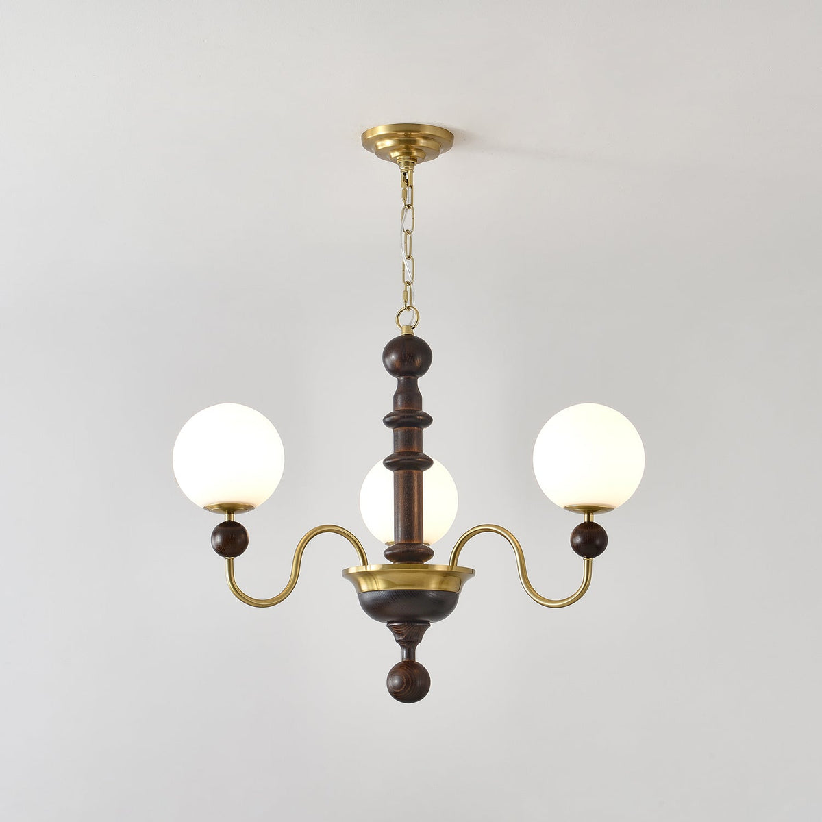 Lumirora vintage lysekrone med buet kugle