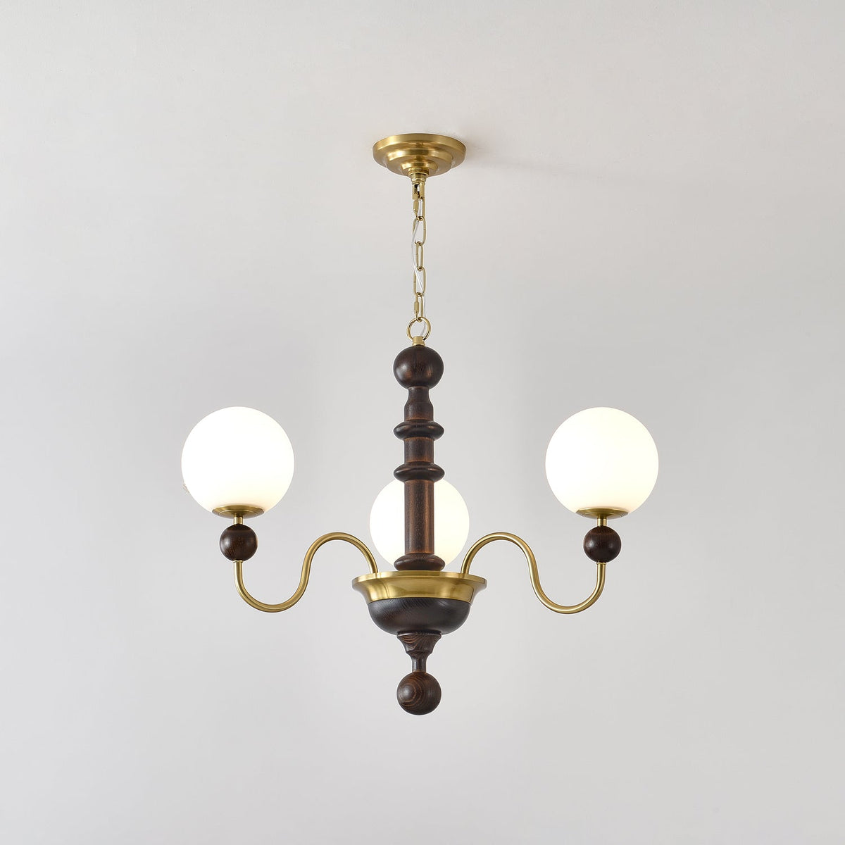 Lumirora vintage lysekrone med buet kugle